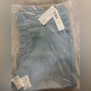 Chico’s Perfect Stretch Soft Jegging Short